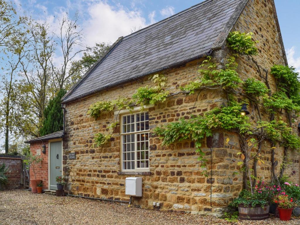 Budova, kde se prázdninový dům nachází