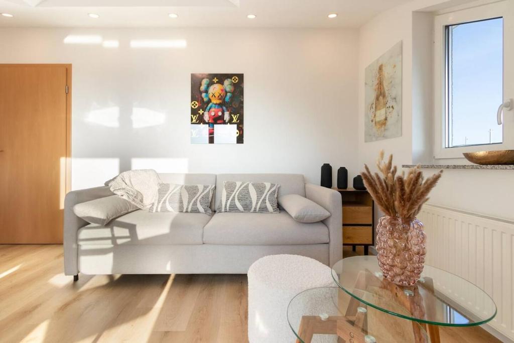 Χώρος καθιστικού στο Apartment close to nature with balcony view