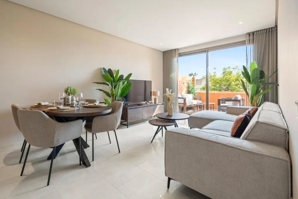 Sunny Escape in Estepona Sotoserena