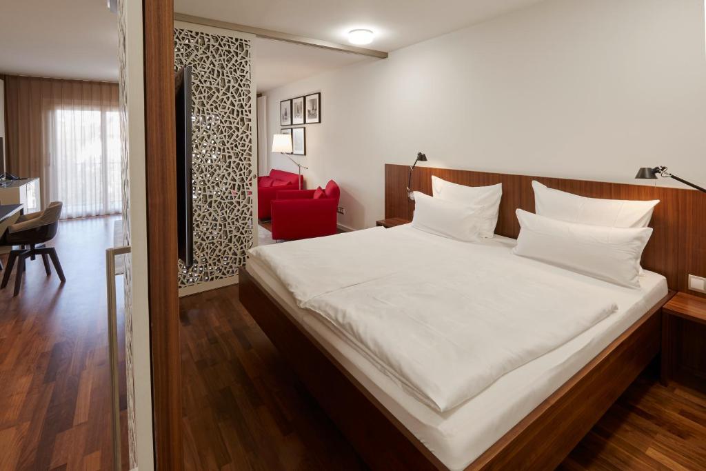 Consulat des Weins - Large Double Room In Apartment House