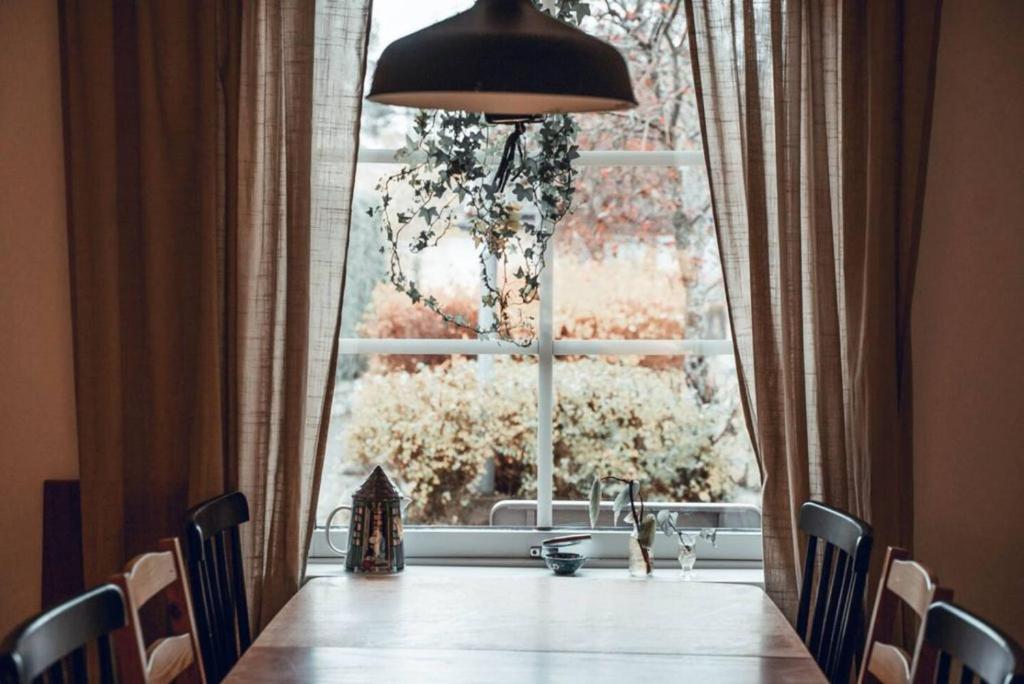 Fotografie z fotogalerie ubytování Stylish Townhouse Near Stockholm Nature v destinaci Solsidan