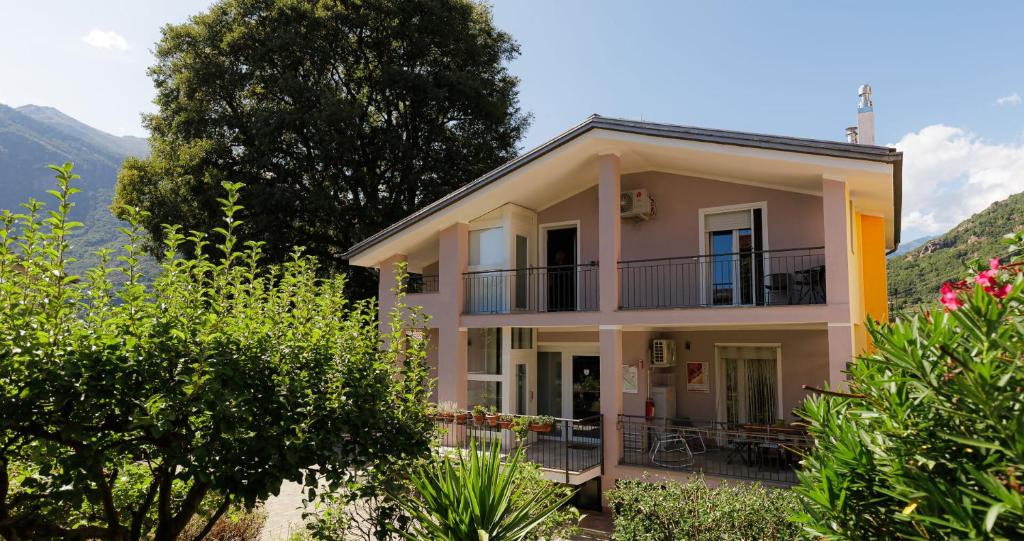 Nespecifikovaný výhled na hory nebo výhled na hory při pohledu z bed and breakfast