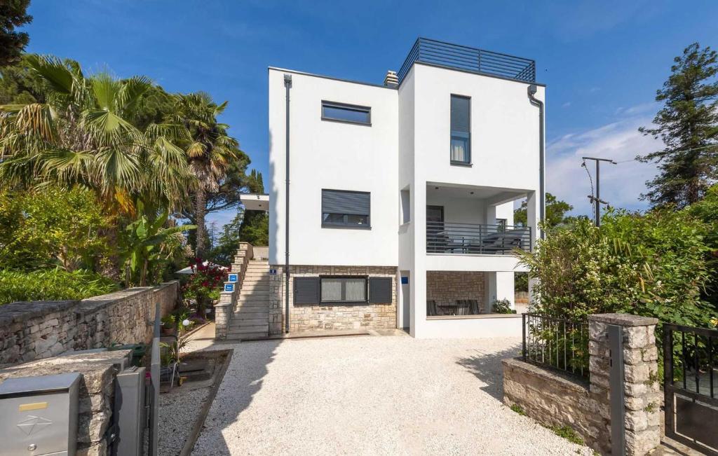 Stunning Apartment In Rovinj With Wifi