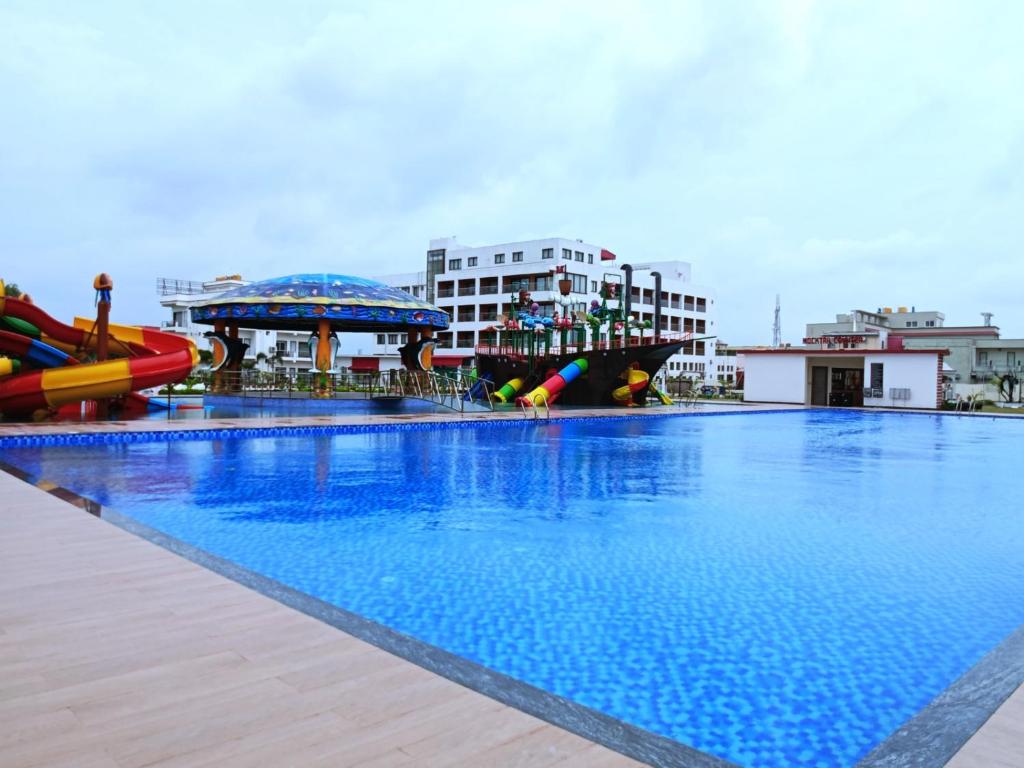 Bazén v ubytování Resort K Sea View Mandarmoni nebo v jeho okolí