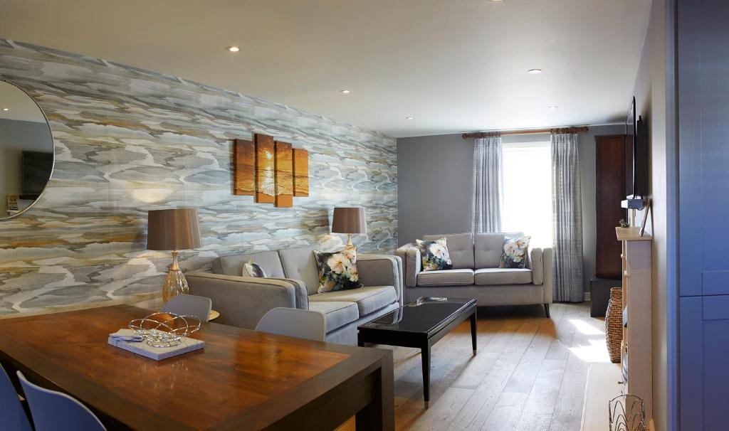 Five Star Stays - 