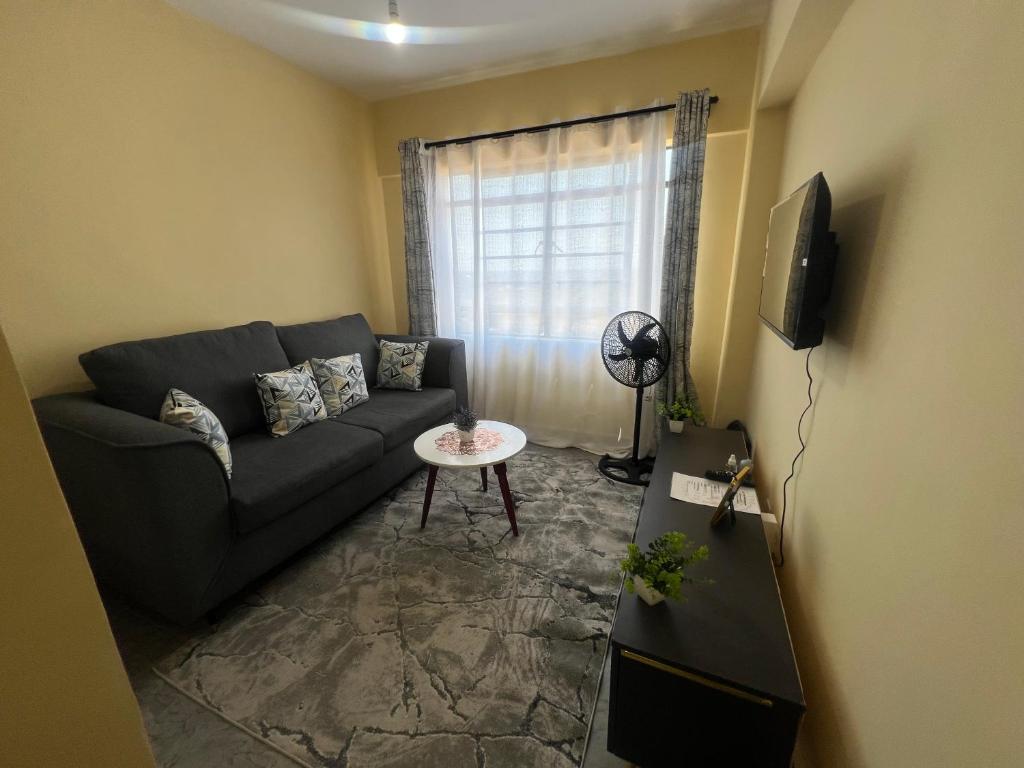 Una televisión o centro de entretenimiento en The R&M Escapes