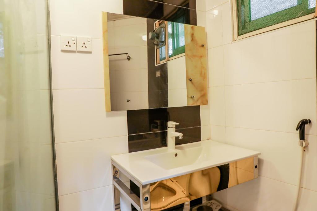 Cozy Nest Kandy Villa - 5