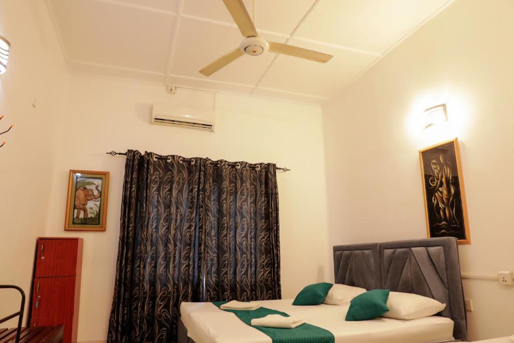 Cozy Nest Kandy Villa - 12