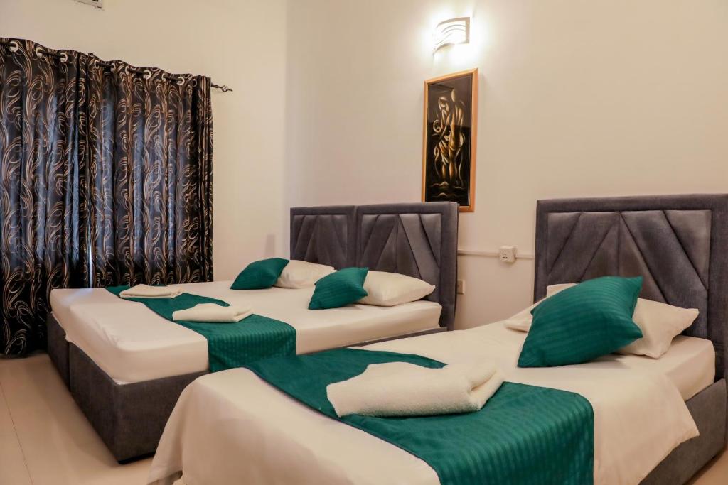 Cozy Nest Kandy Villa - 1