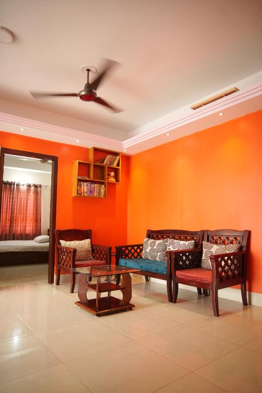 Stylish 3BR Furnished Apartment with Bathtub, AC & Balcony in Jigatola Near Dhanmondi