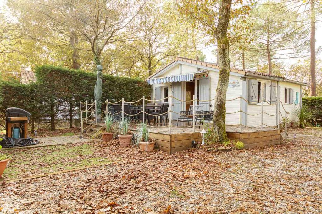 Zahrada ubytování Chalet 213 en lisière de forêt