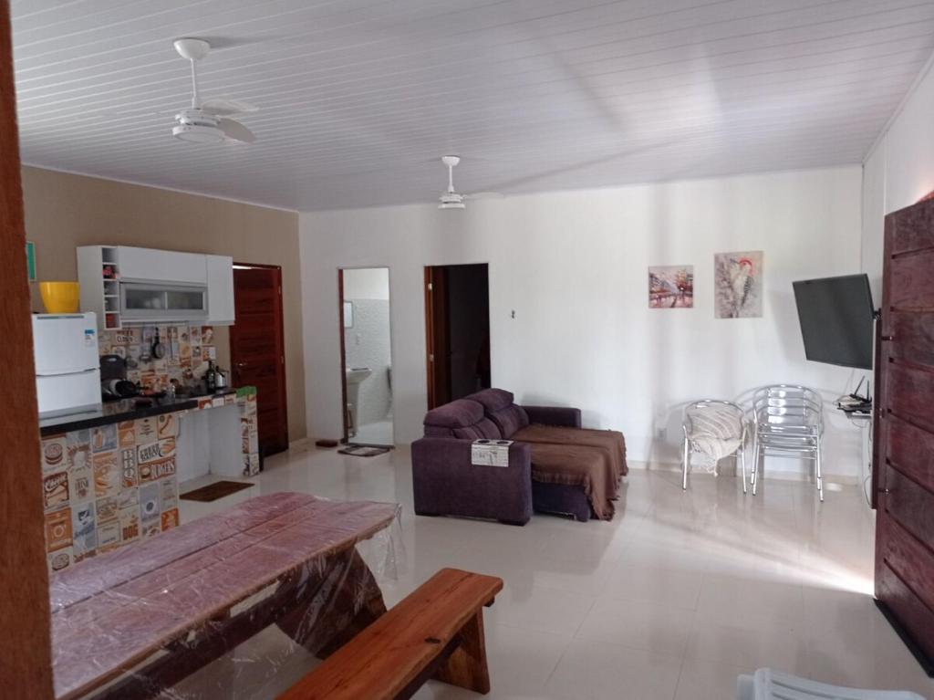 TV a/nebo společenská místnost v ubytování Chácara Velho Chico - in the city - near the river