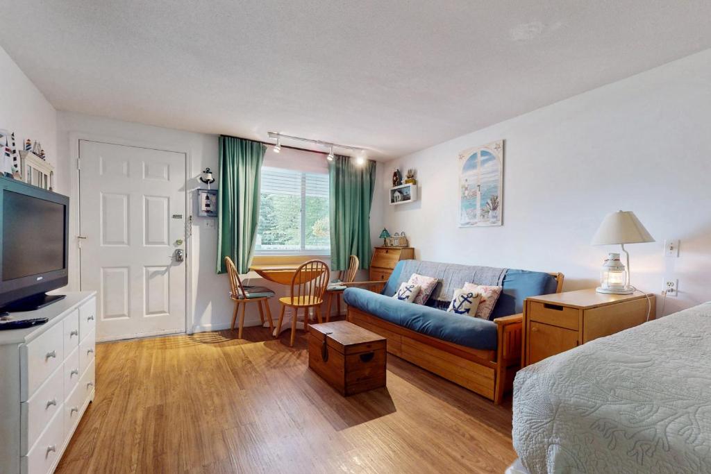 Postel nebo postele na pokoji v ubytování The Lighthouse Getaway -- Holiday House M19