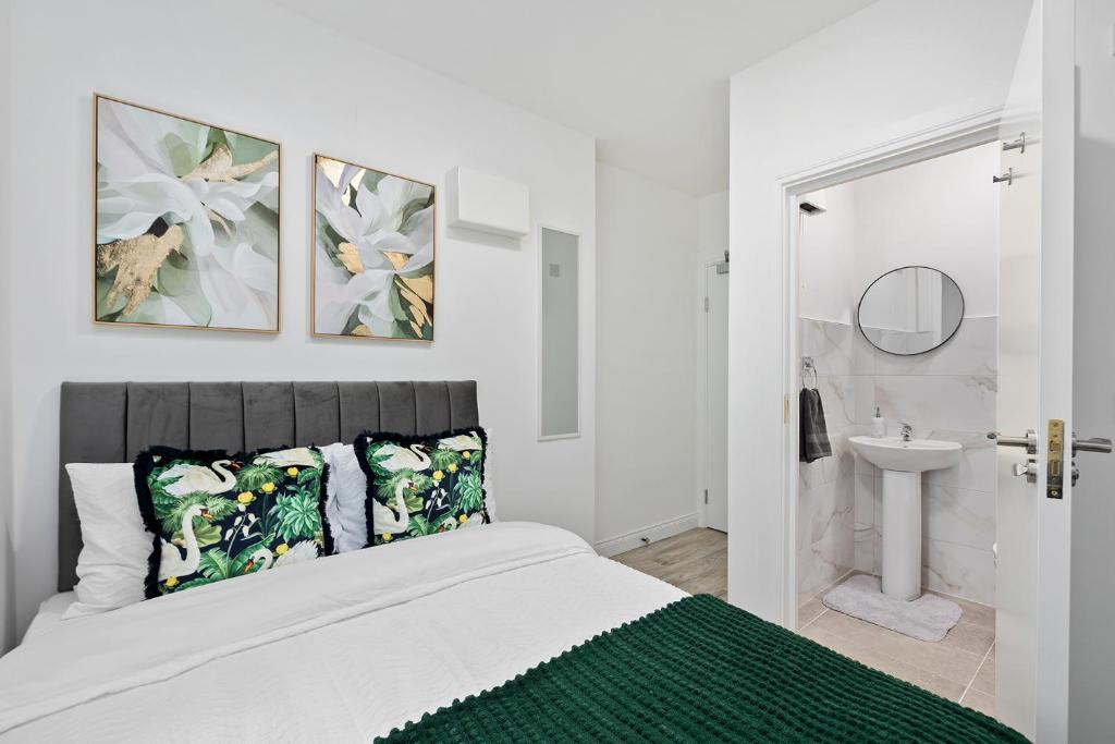 Postel nebo postele na pokoji v ubytování Dublin City Homestay - Richmond