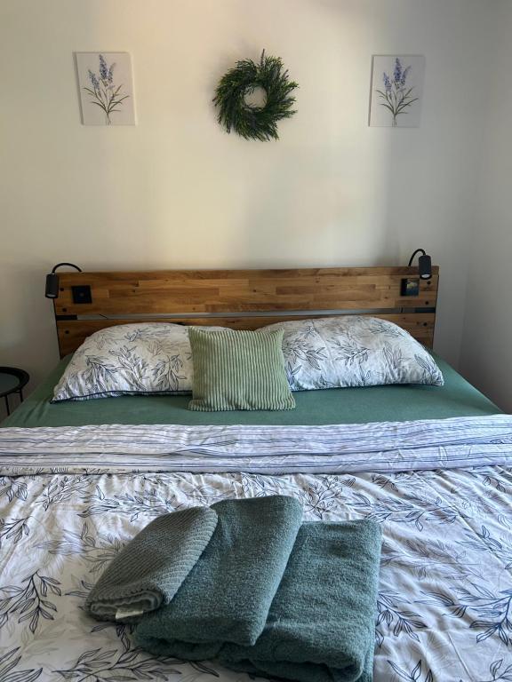 Ένα ή περισσότερα κρεβάτια σε δωμάτιο στο Apartman nad Metují