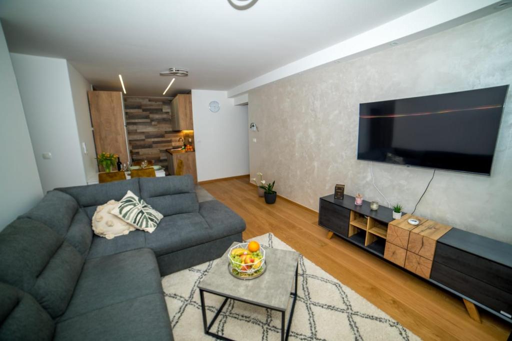 LIL apartment Split center,free parking