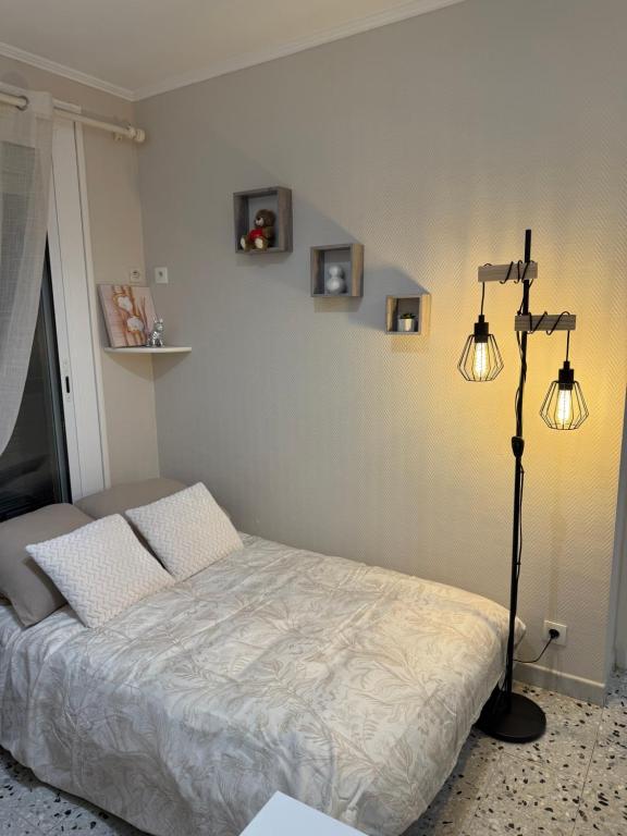 Postel nebo postele na pokoji v ubytování T2 à 50m de la plage