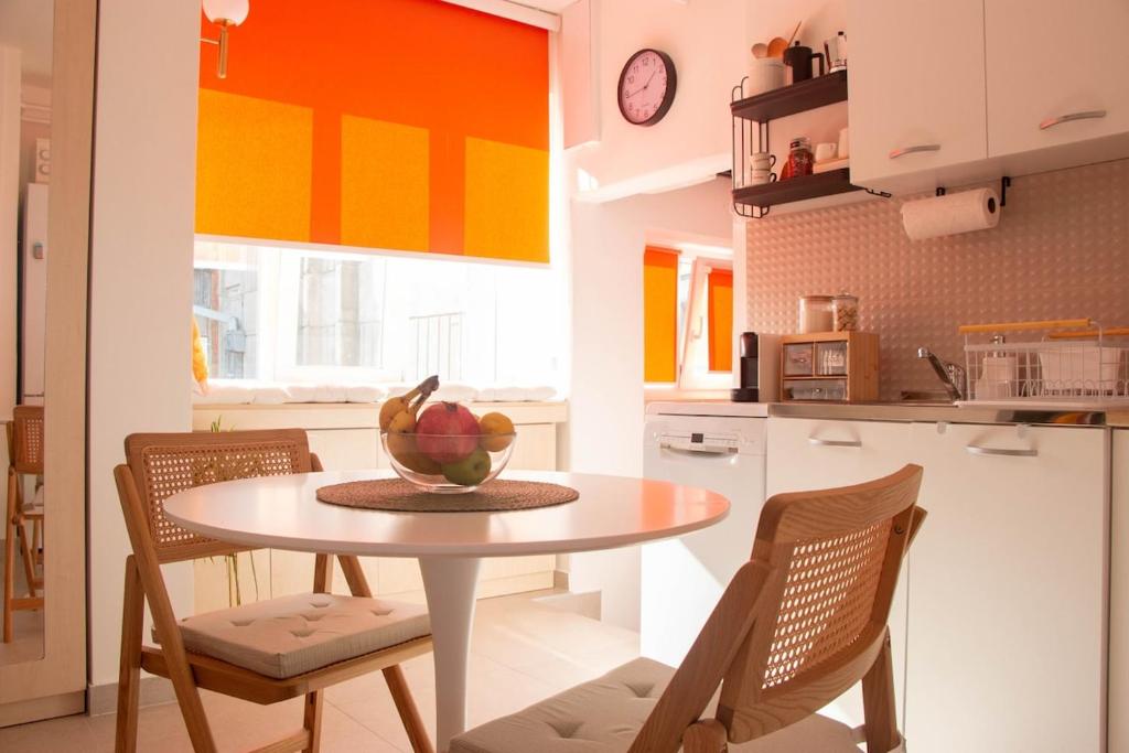 Η κουζίνα ή μικρή κουζίνα στο NookLite Studio near Belgrade Arena