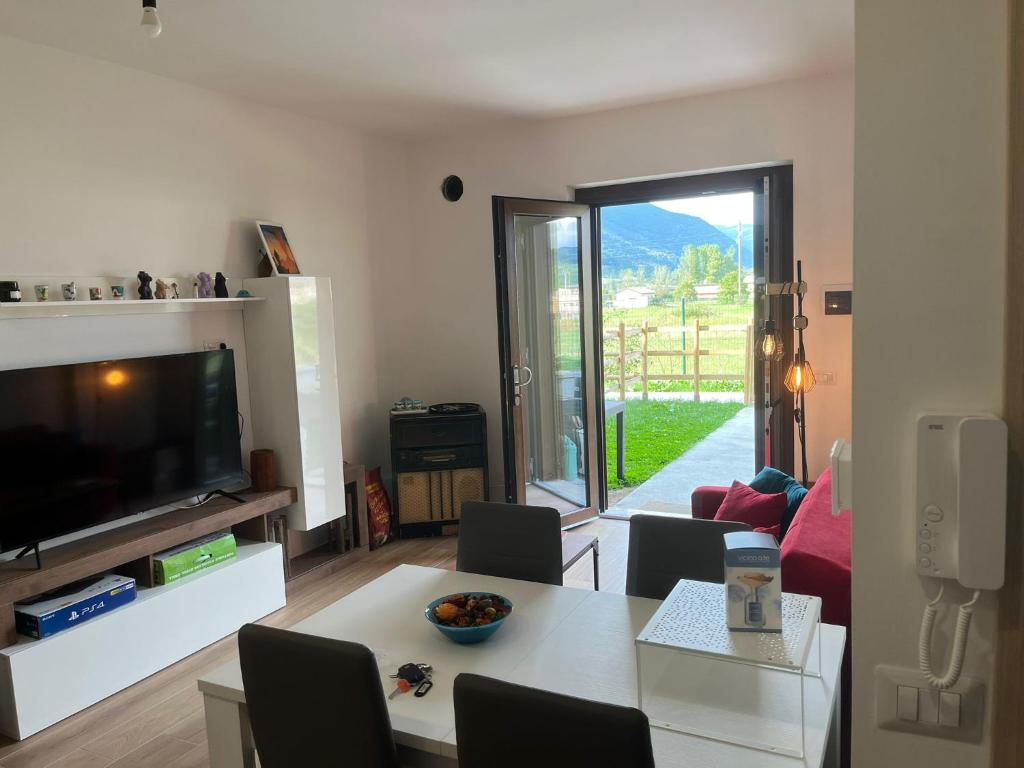 TV a/nebo společenská místnost v ubytování Jamari Sangro House