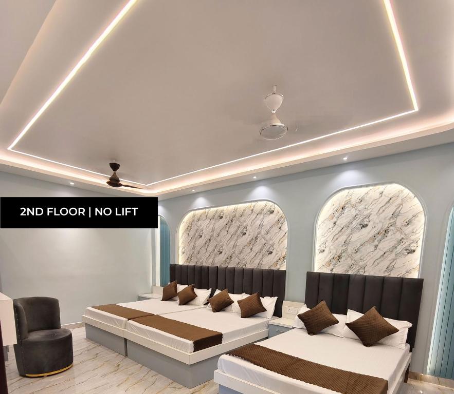 Fotografie z fotogalerie ubytování Luvkush Inn A Premium Homestay v destinaci Ayodhya