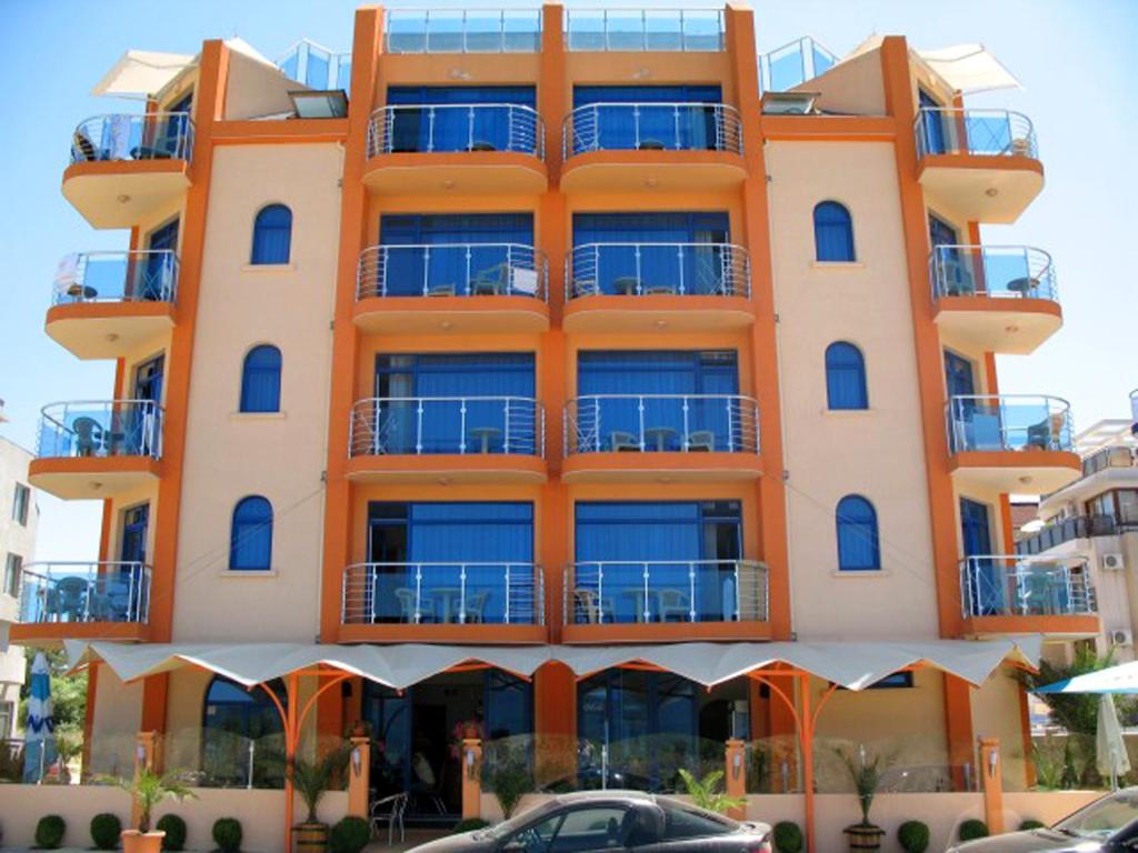Budova, kde se hotel nachází