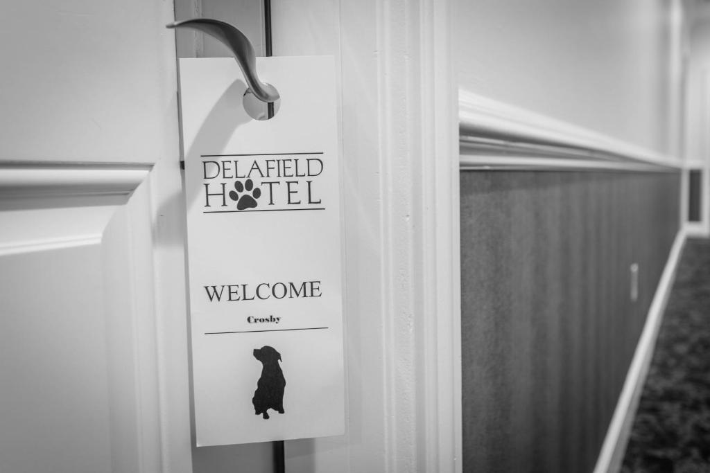 Certifikát, hodnocení, plakát nebo jiný dokument vystavený v ubytování The Delafield Hotel