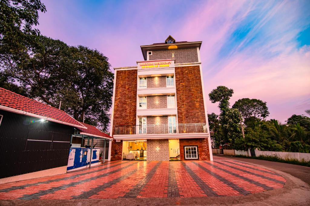 Το κτήριο όπου στεγάζεται  το ξενοδοχείο