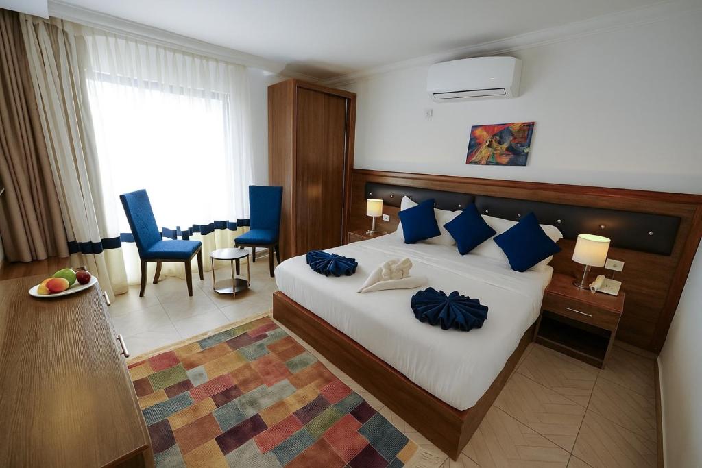 Posezení v ubytování Corner View Hotel