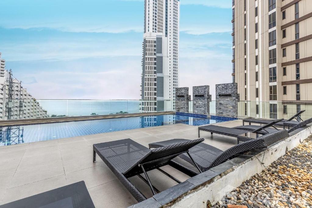 Bassein majutusasutuses SERENITY Wongamant CONDO või selle lähedal