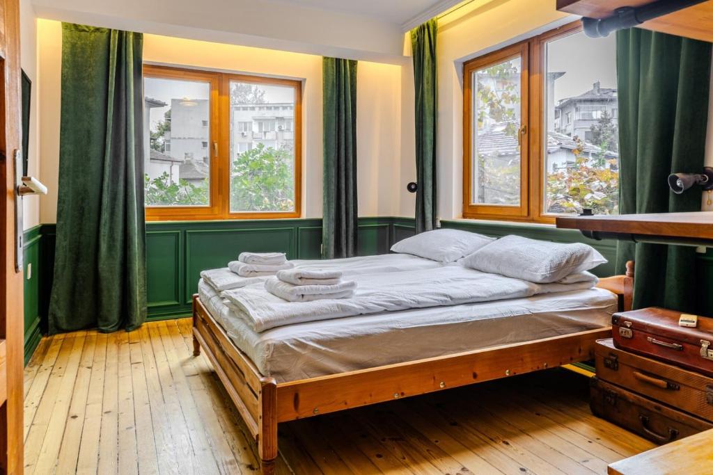 Postel nebo postele na pokoji v ubytování Paganini House close to Center and Rowing Canal