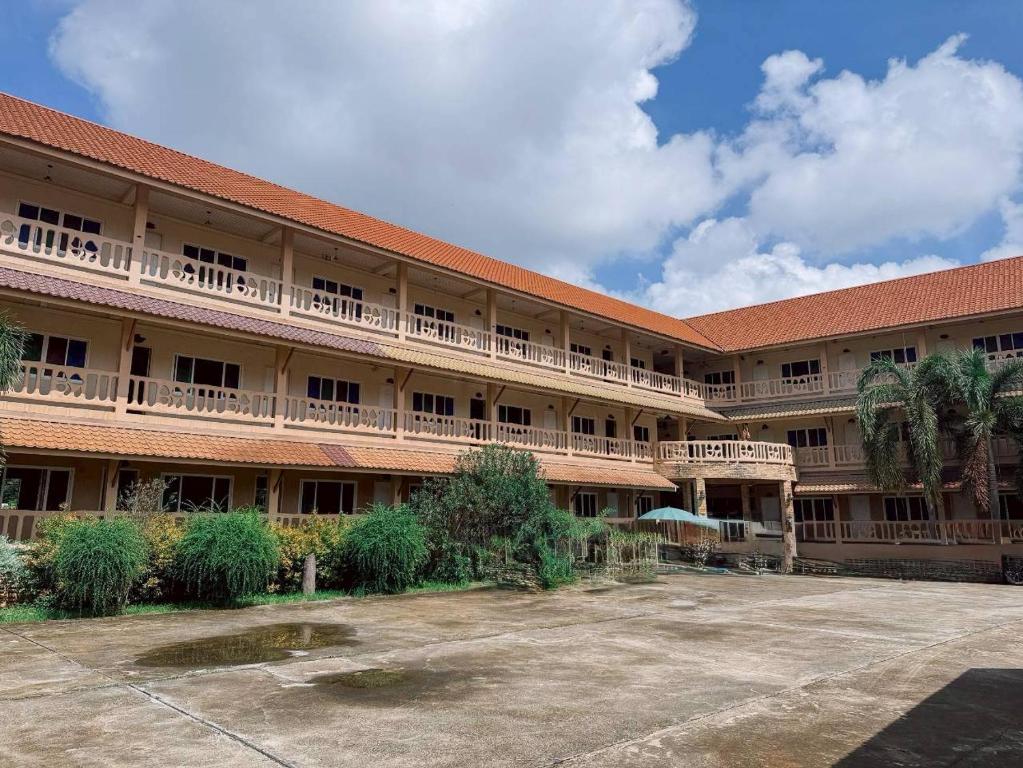 Το κτήριο όπου στεγάζεται  το ξενοδοχείο