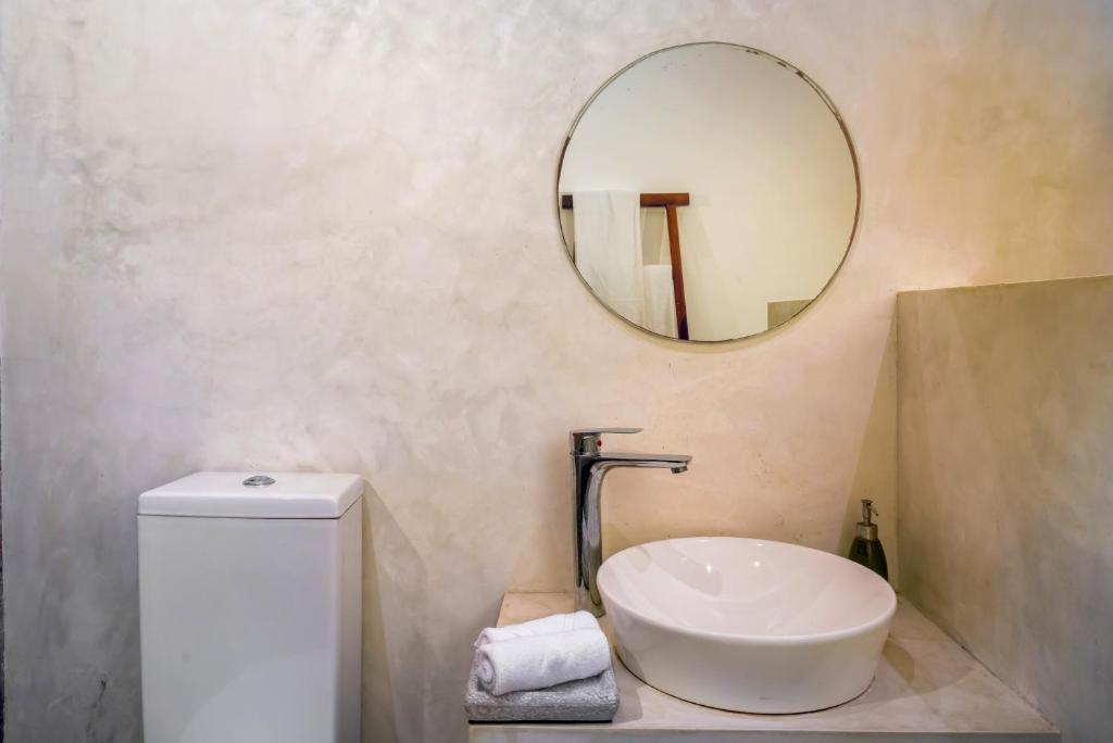 No 05 Middle Street - 12