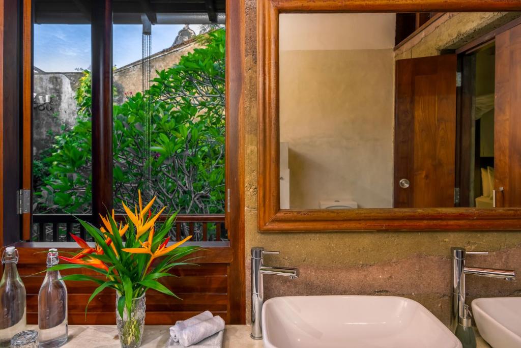 No 05 Middle Street - 2