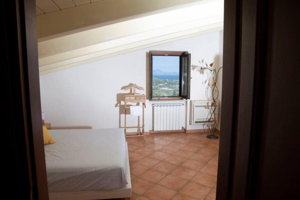 Postel nebo postele na pokoji v ubytování Villa Fortuna - villa 12 posti con piscina