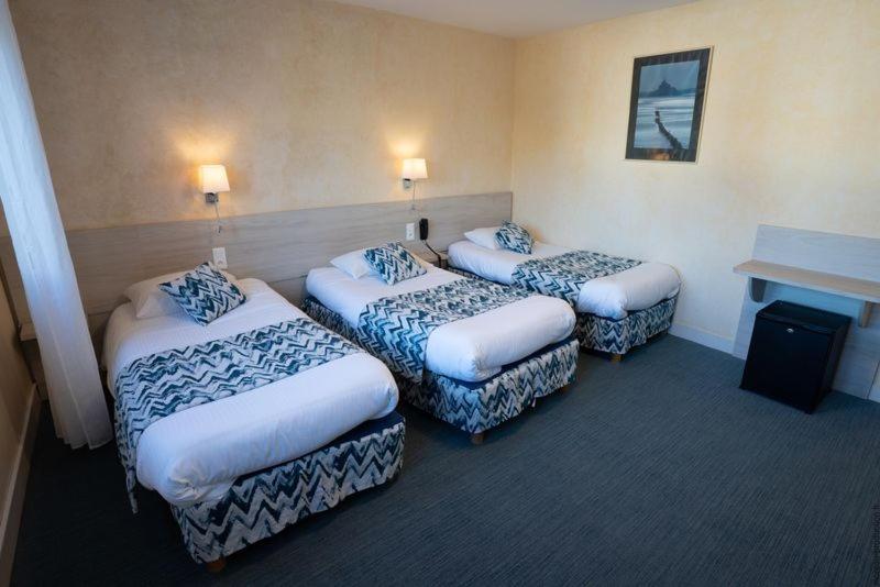 Hotel De La Mer - Standard Triple Room