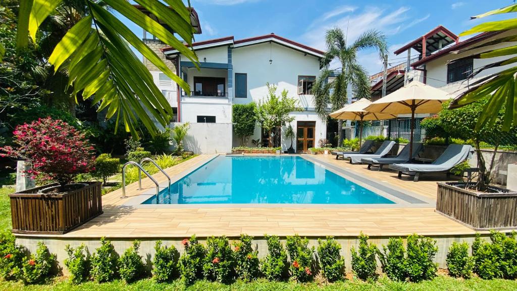 Bazén v ubytování Erin Orr Villa nebo v jeho okolí