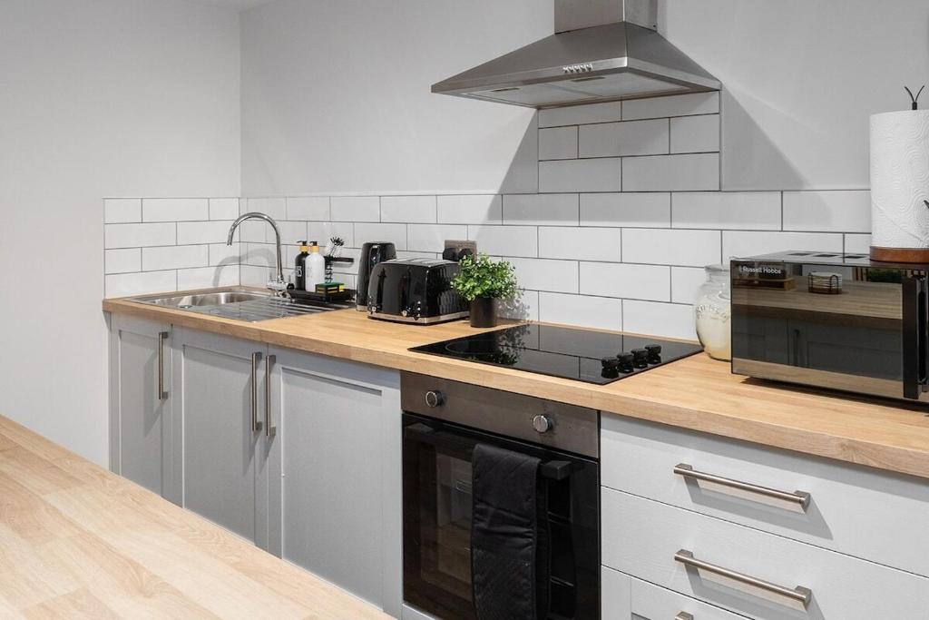 Gallery image of Luxury Lower-Level One Bed Apt in Headingley