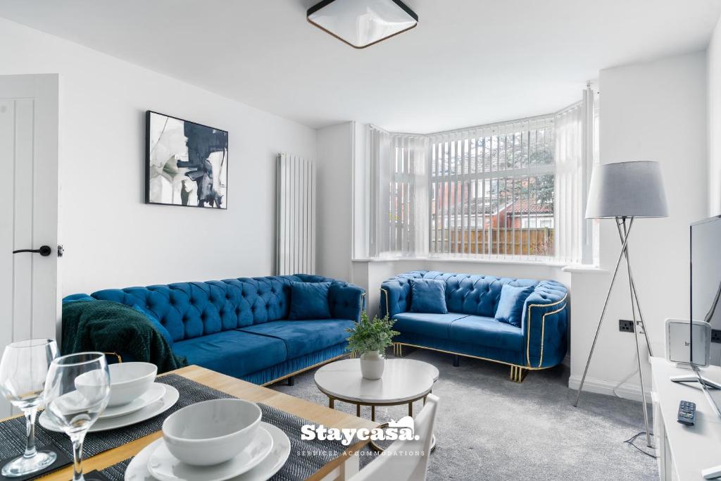 Χώρος καθιστικού στο Spacious 4-bed Home Near Didsbury