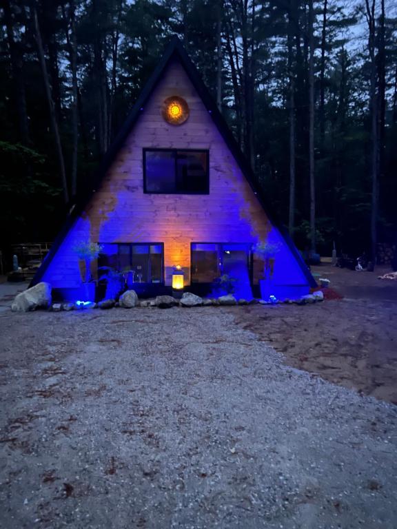 Budova, kde se prázdninový dům nachází