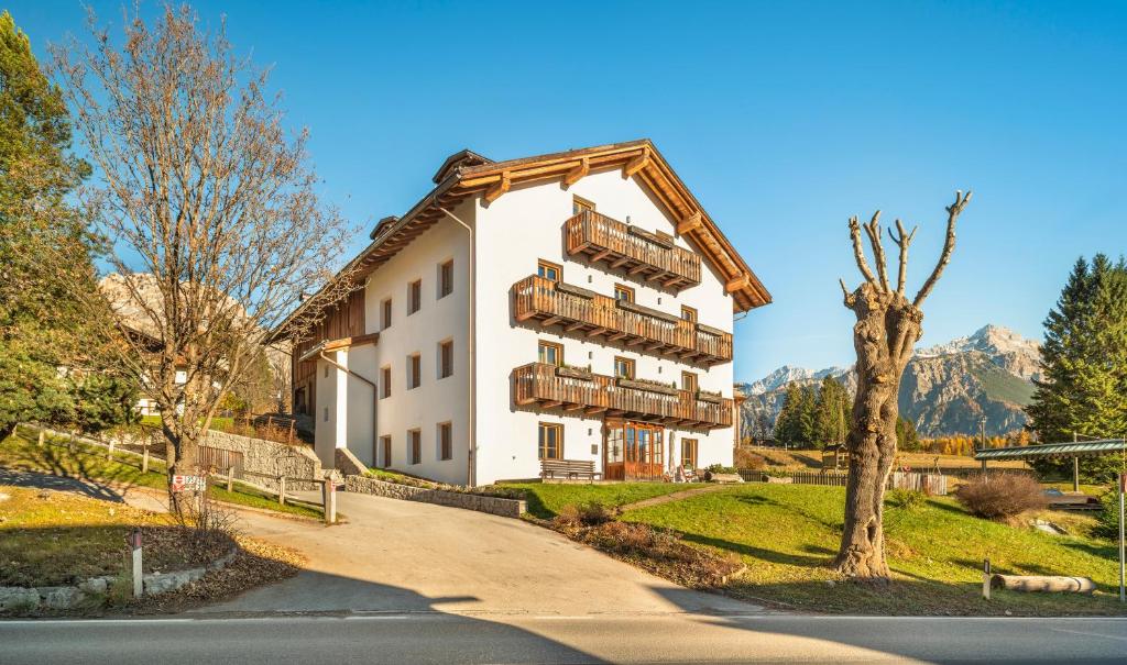 Το κτήριο όπου στεγάζεται  το διαμέρισμα