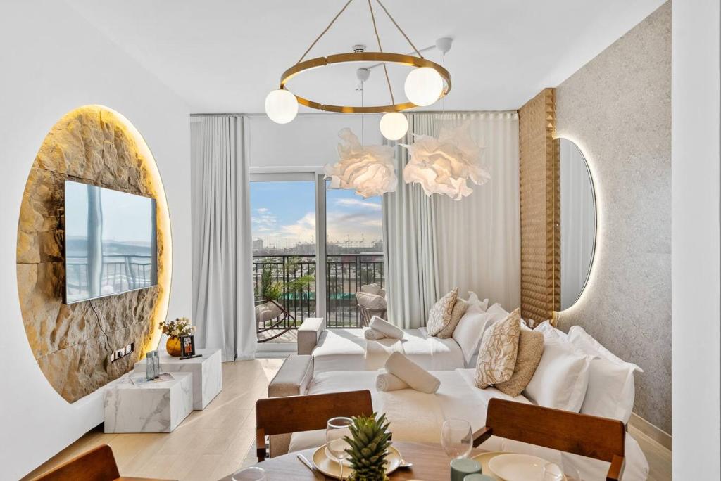 Istumisnurk majutusasutuses Luxury Waters Edge Residence Apartment