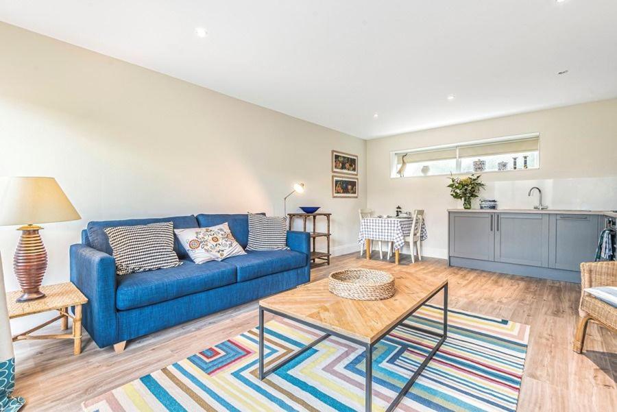 Khu vực ghế ngồi tại Seven Edges