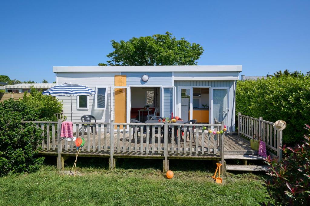 Camping la Corniche - Mobile Home Bahia (4 People)