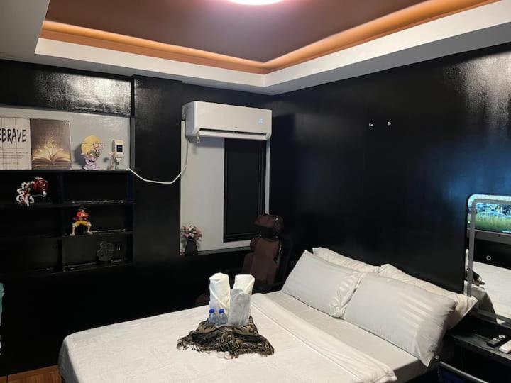 Télévision ou salle de divertissement dans l'établissement Sweet homestay in hannah