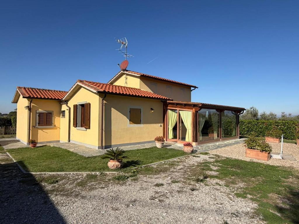 Το κτήριο όπου στεγάζεται  η βίλα