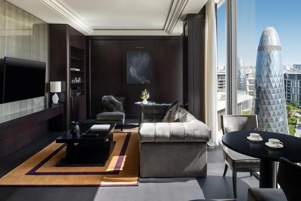 Serenity Corner Suite
