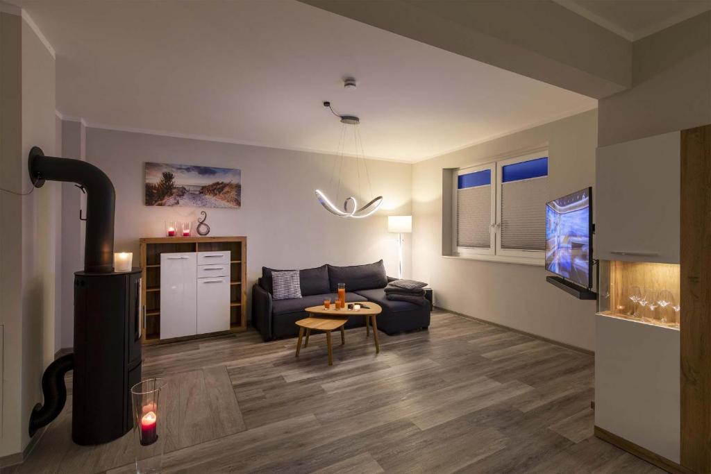 TV a/nebo společenská místnost v ubytování Thor Heyerdahl