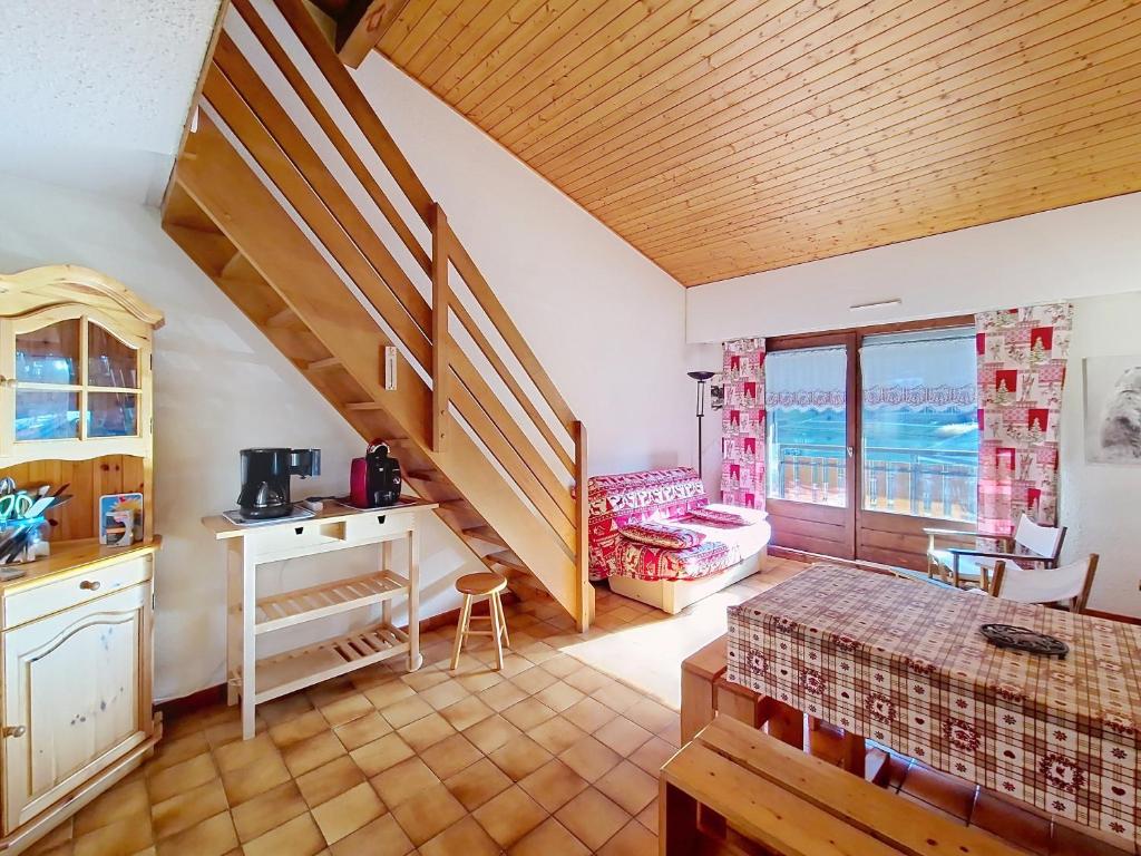 Μια τηλεόραση ή/και κέντρο ψυχαγωγίας στο Alpenlake AP120 VIEW & NATURE 5 pers