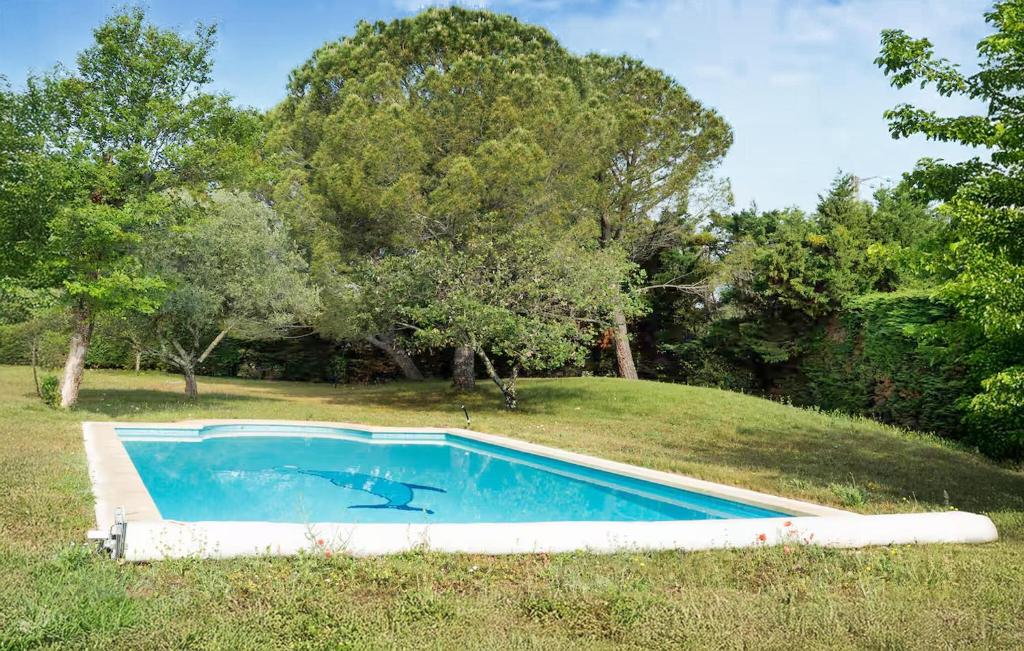Swimmingpoolen hos eller tæt på Mas Piscine Proche Uzès