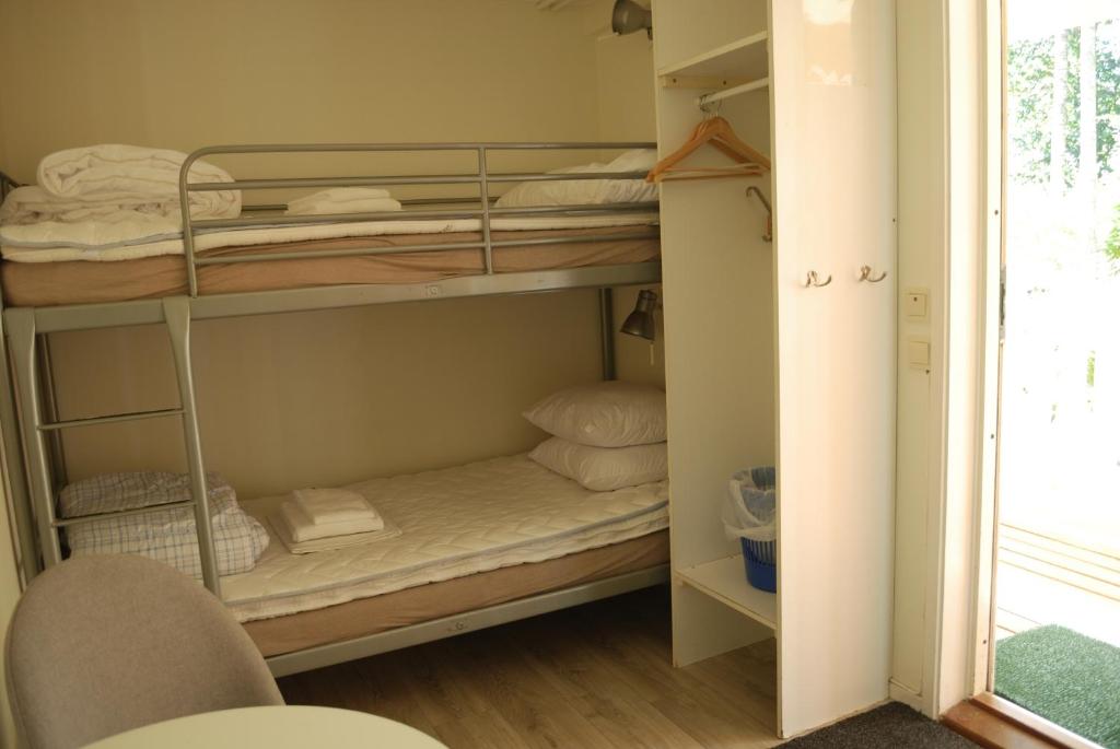 Sofielund Vandrarhem & Camping - Quadruple Room With Garden View (Pets Allowed)